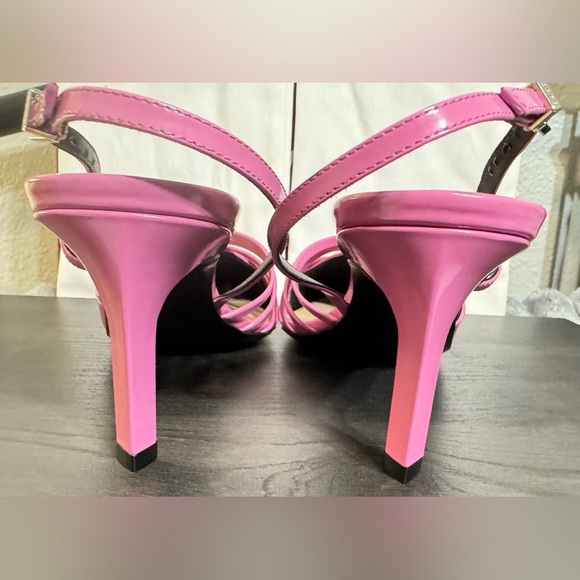 GUCCI
Pink Slingback Pump
Women’s: EU40/US10 - Picture 5 of 12